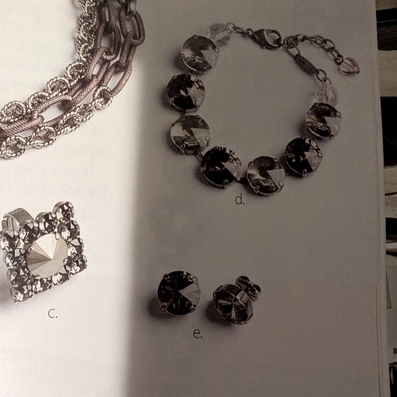 ISO-Sahara Dusk Vienna studs - Picture 3 of 4